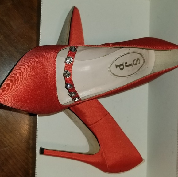 SJP Sarah Jessica Parker Orange Heels size 36.5 - Picture 1 of 4
